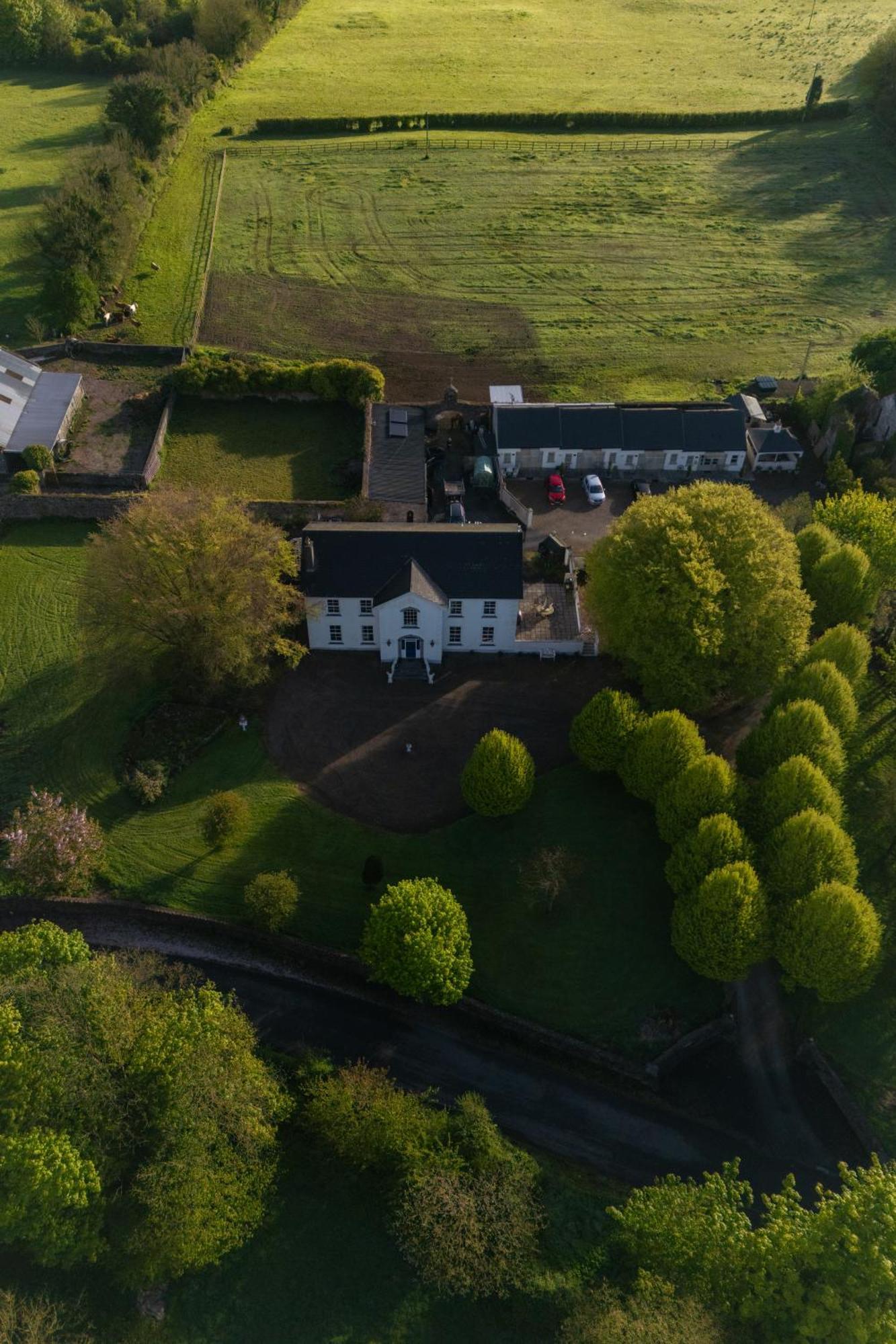 The Carriage Houses At Beechpark House Bunratty Exterior photo