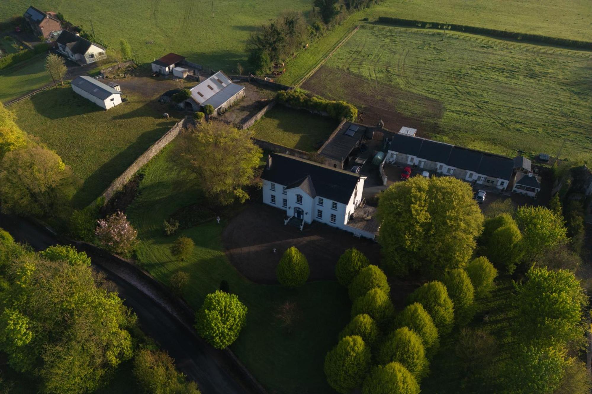 The Carriage Houses At Beechpark House Bunratty Exterior photo